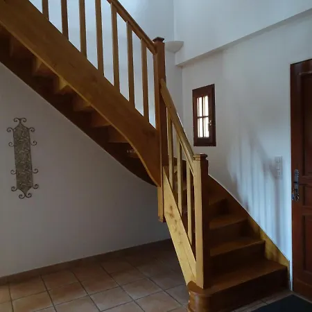 Charmante Maison A Au Coeur Des 5 Chateaux En Dordogne Vezac (Dordogne)
