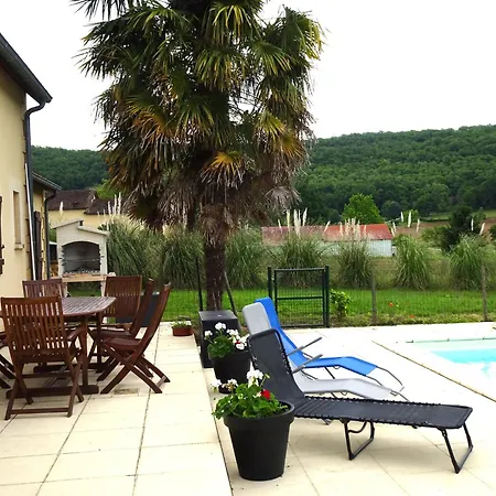 Charmante Maison A Au Coeur Des 5 Chateaux En Dordogne *